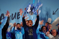 欧冠盛宴：拉什福德双响救曼联，阿莫林战术引球迷不满