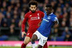 皇马积极寻求拜仁主力中卫，强化防线备战转会窗口